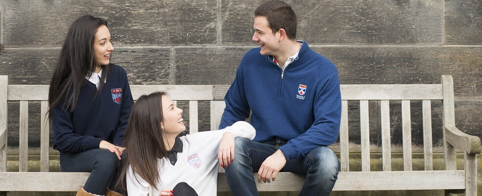 University of St. Andrews Students Transfer Service from Edinburgh
